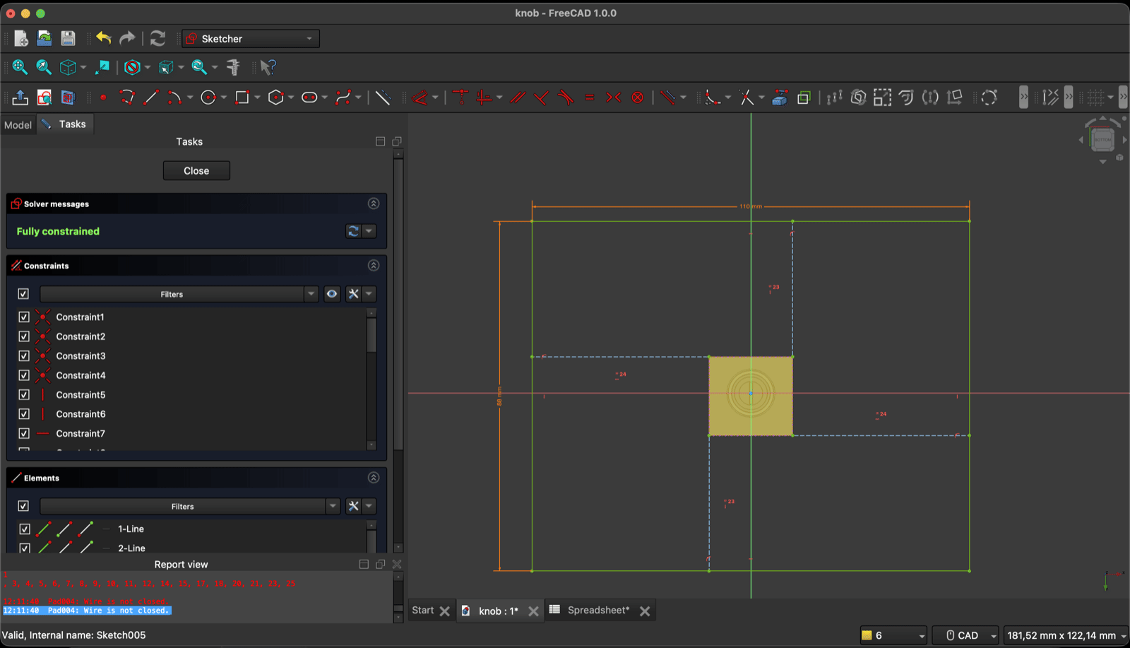 FreeCAD Sketcher with the same fully constrained sketch, the centring lines now drawn as blue dashed construction geometry