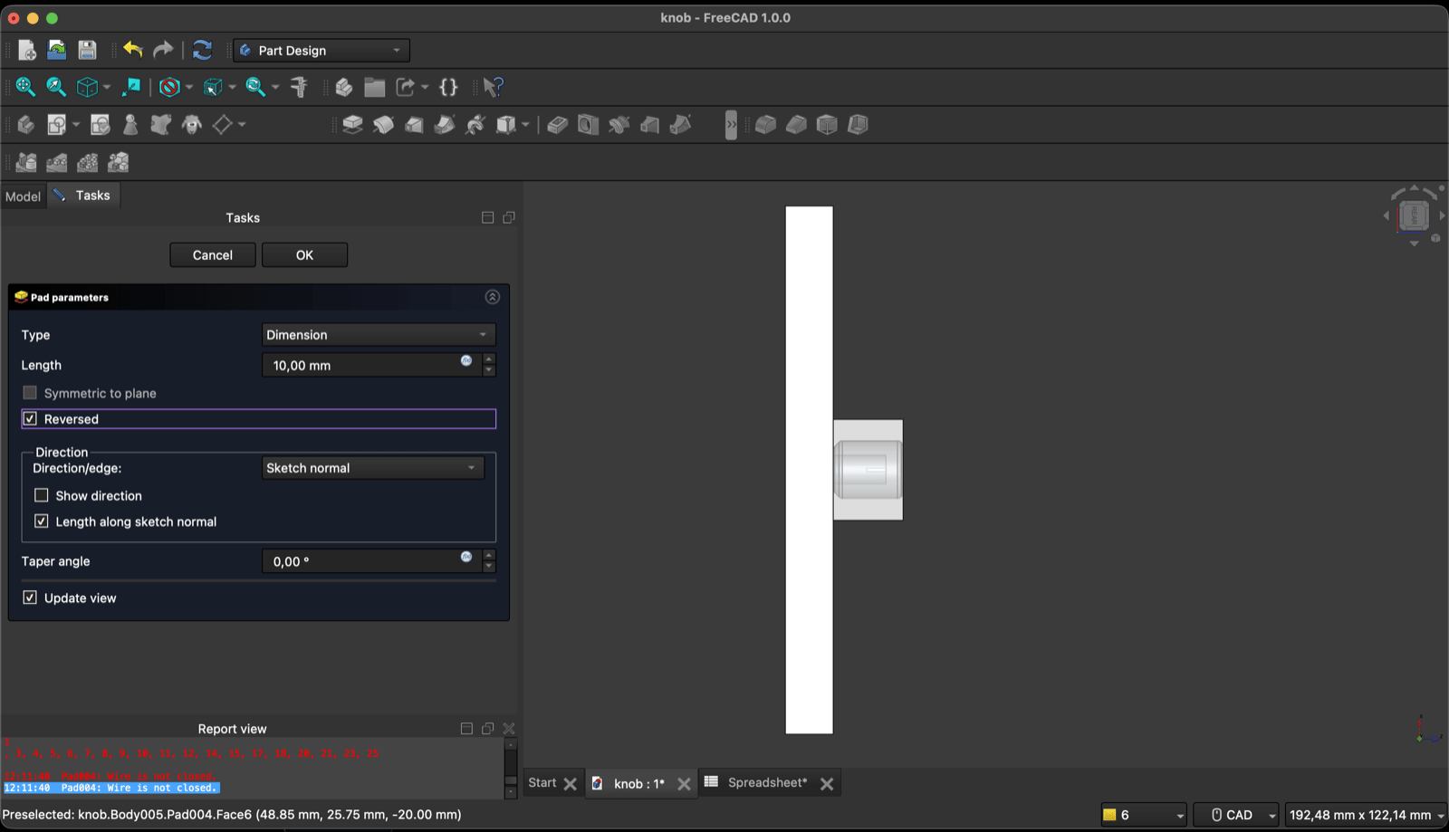 FreeCAD Pad parameters dialog with the Reversed checkbox ticked and highlighted, and the mold block now on the other side of the slab in the 3D view